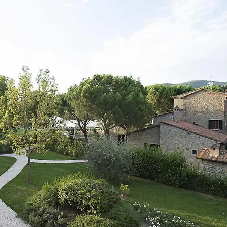Отель Relais La Corte Dei Papi 5*