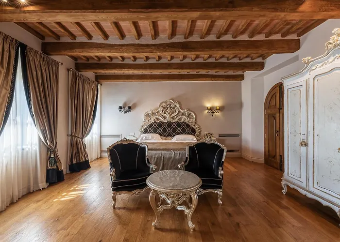 Relais La Corte Dei Papi 5*